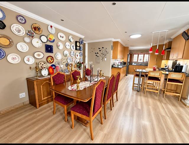 3 BEDROOM TOWNHOUSE FOR SALE IN RIVERSDALE